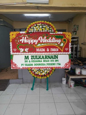 Papan Bunga di Genting Cepogo