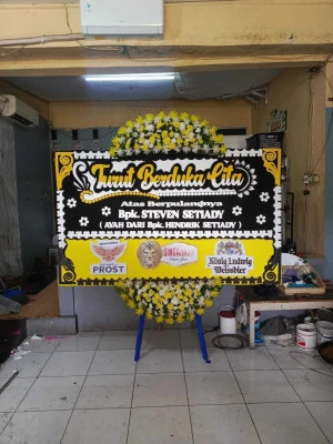 Papan Bunga di Genting Cepogo