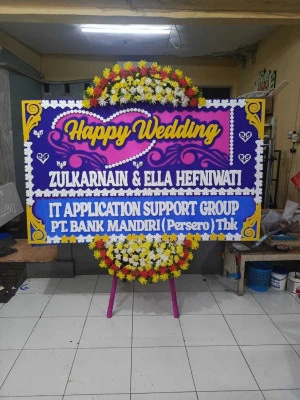 Papan Bunga di Genting Cepogo